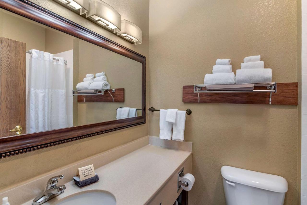 Comfort Inn Warrensburg Station Luaran gambar