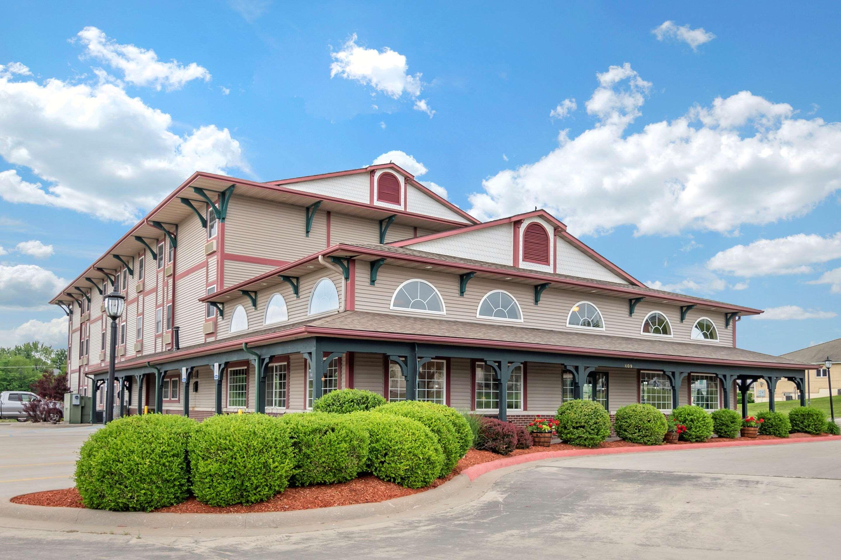 Comfort Inn Warrensburg Station Luaran gambar