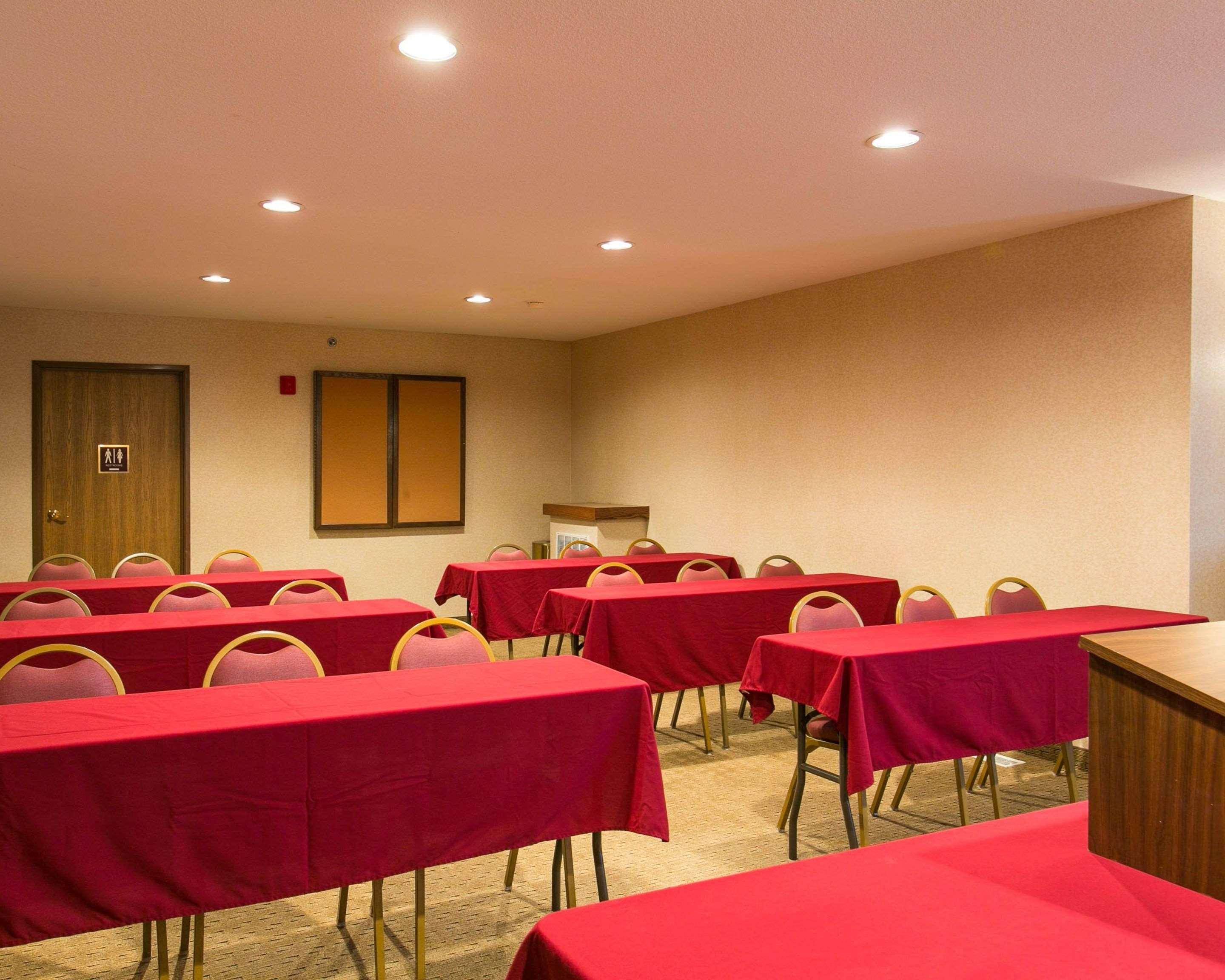 Comfort Inn Warrensburg Station Luaran gambar